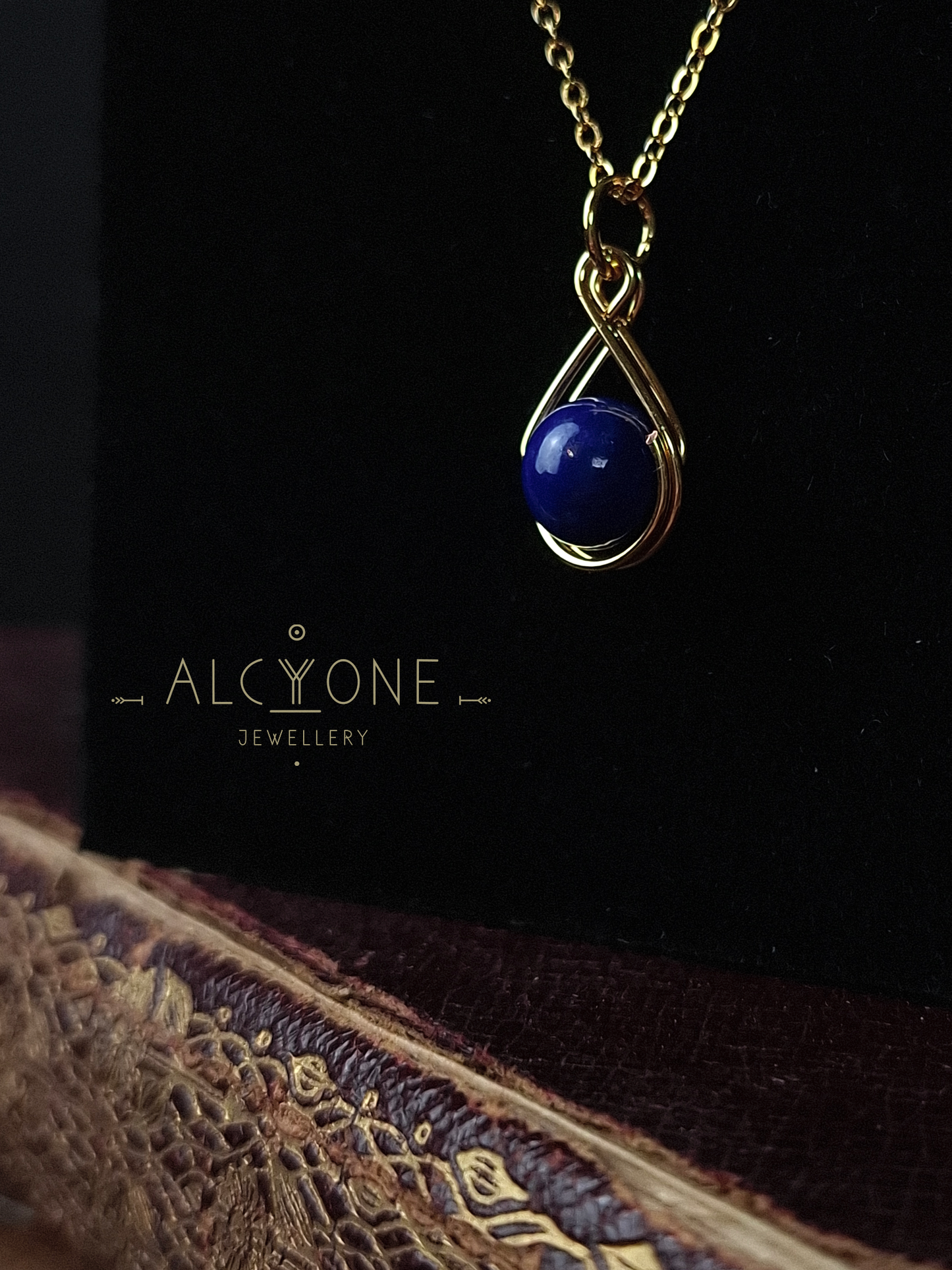 Spellnote Necklace ✦ Lapis Lazuli