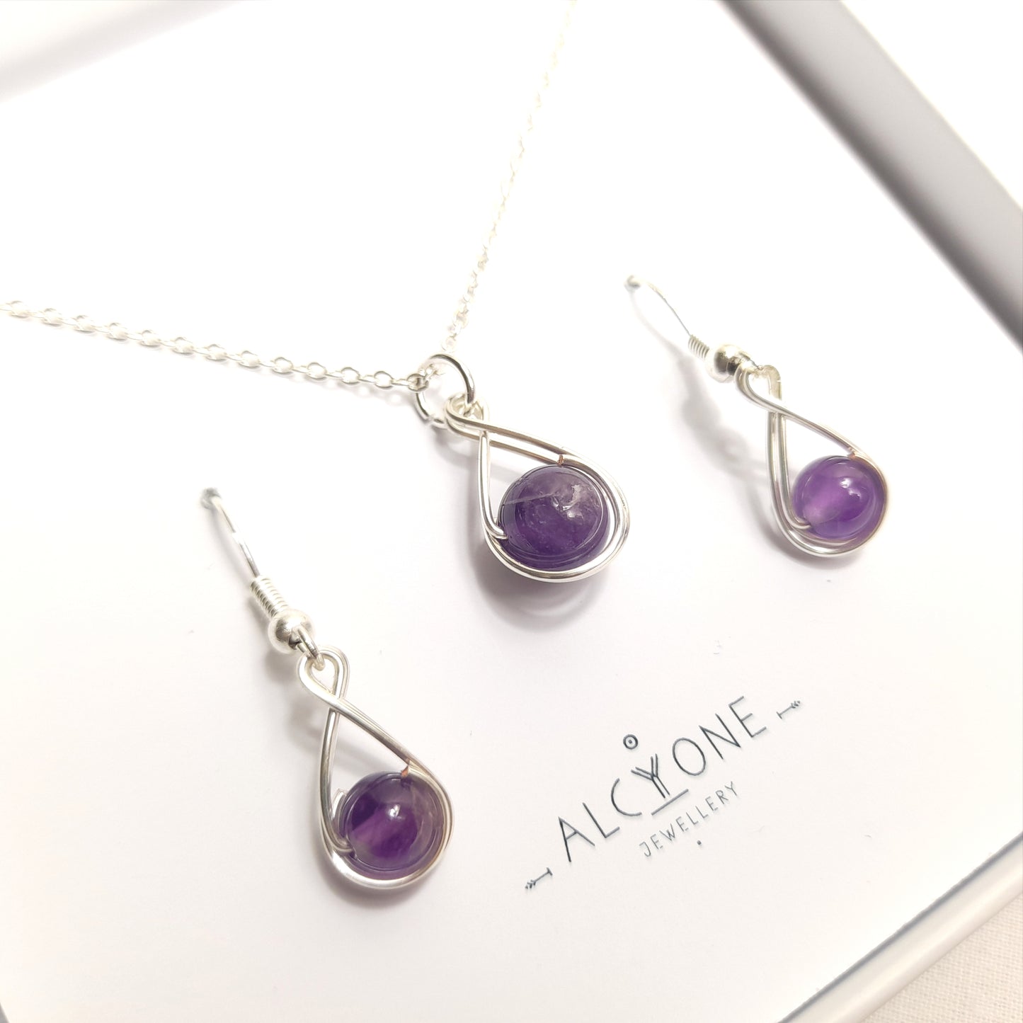 Amethyst Gift Set - BIRTHSTONE OF AQUARIUS