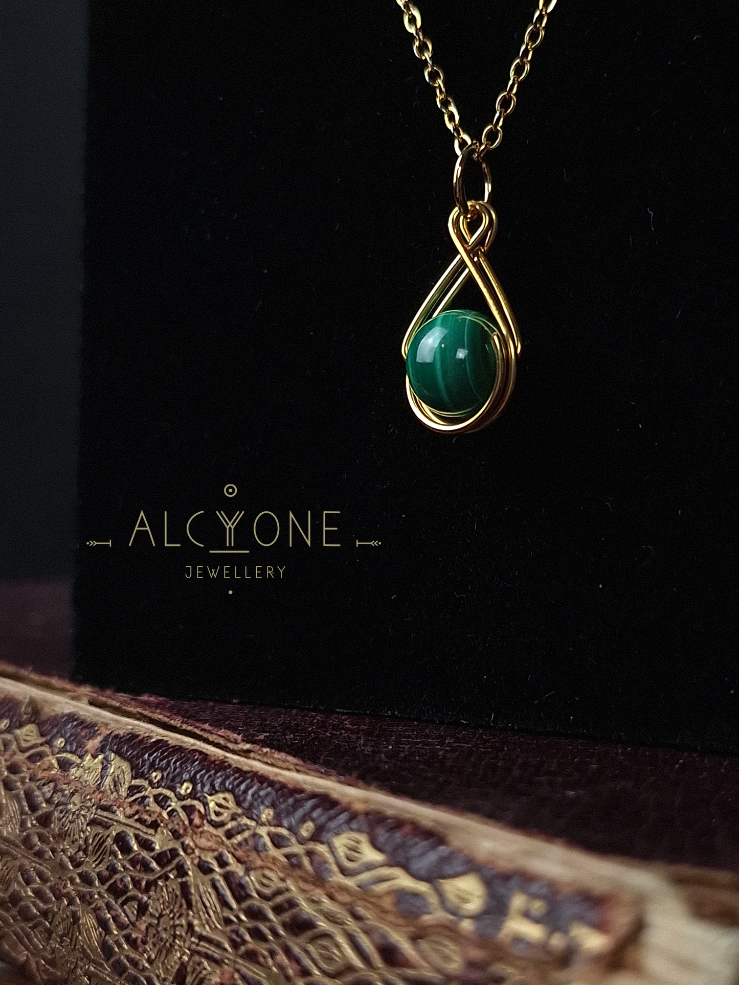 Spellnote Necklace ✦ Malachite