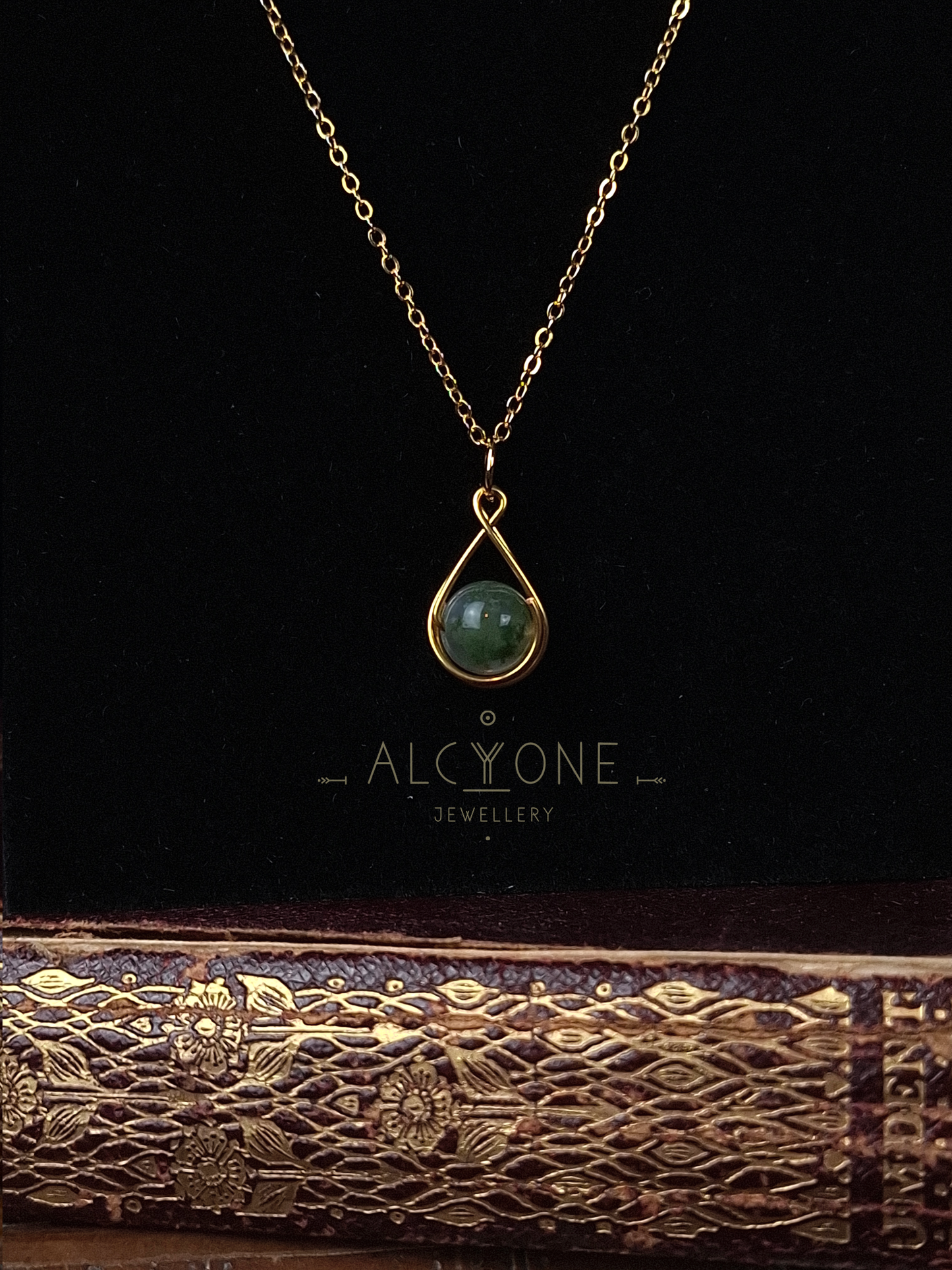 Spellnote Necklace ✦ Moss Agate